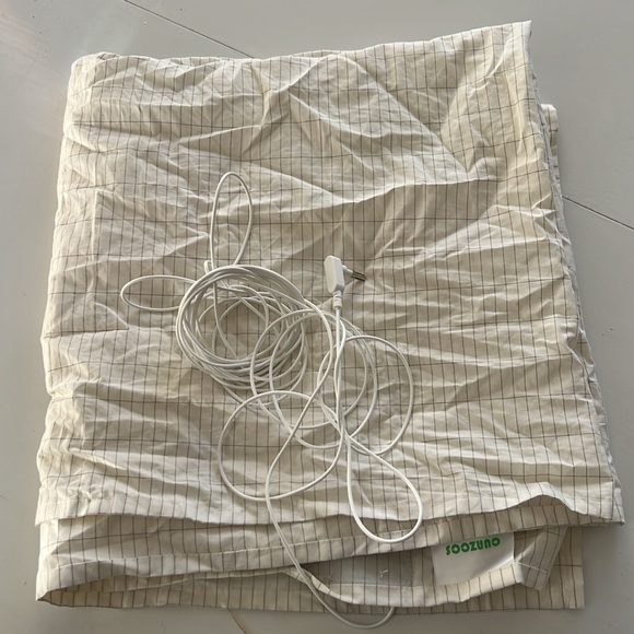 Grounding Sheet w/ Grounding Cord Organic Cotton & Silver fiber 27 x 52 twin - Picture 6 of 6